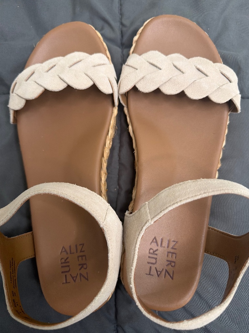 Women sandals